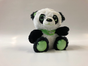 Panda sitzend mit Tuch und Glitzeraugen