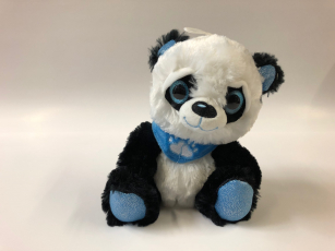 Panda sitzend mit Tuch und Glitzeraugen